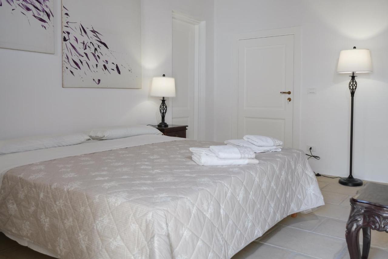 Palazzo Salvatori Hotel Soleto Екстериор снимка
